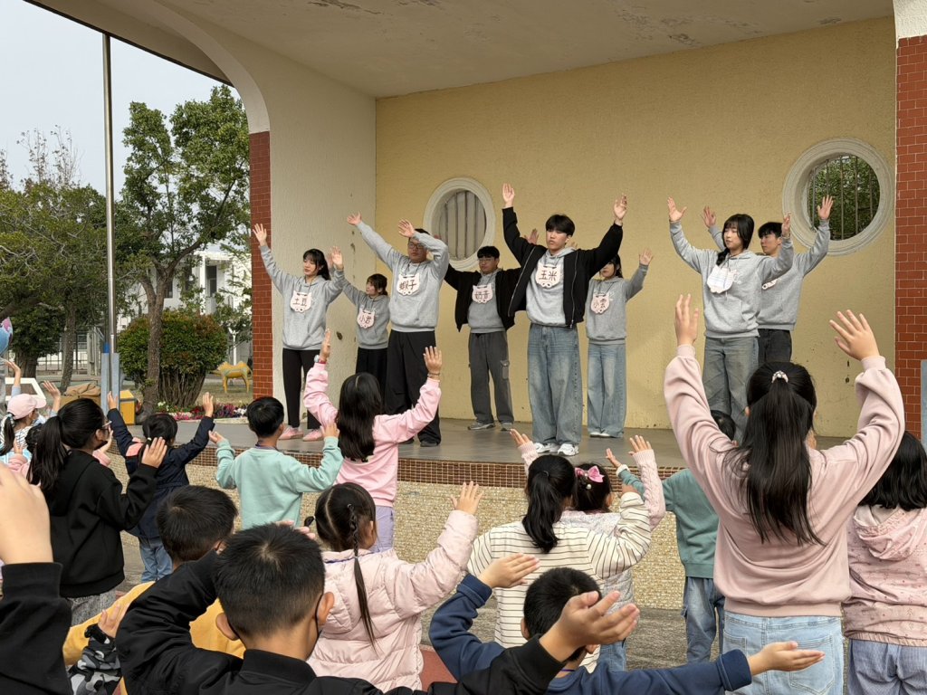 【牽起手-團隊故事】淡江大學台南校友會-返鄉服務志工隊