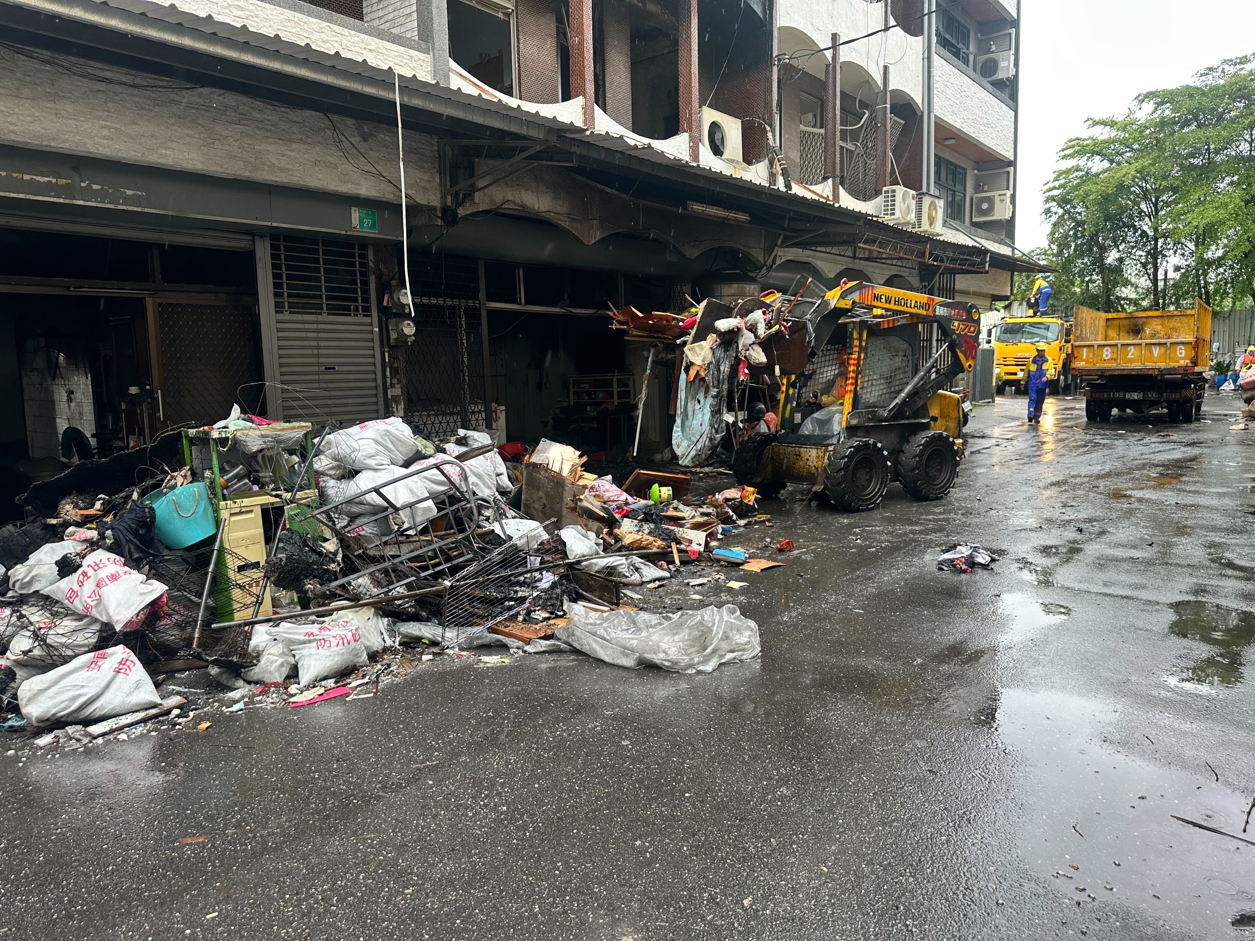 加速海佃路爆炸案災後復原  環保局持續協助清除廢棄物