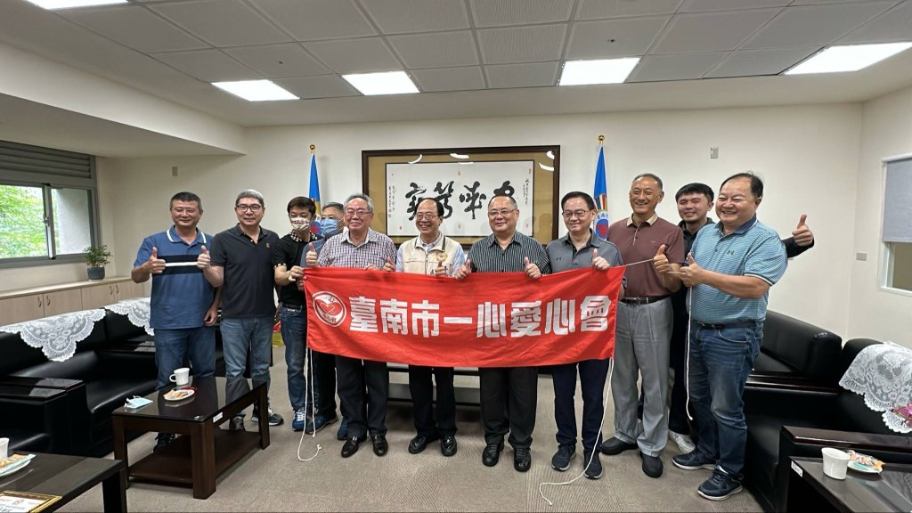 「臺南市一心愛心會」捐贈善款10萬元 攜手榮服處關懷榮民眷袍澤