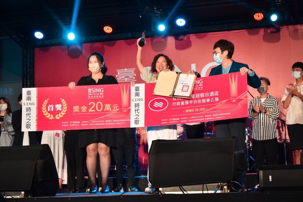 李竺芯以「台南查某囝」首度入圍金曲獎榮登台語歌后寶座成    