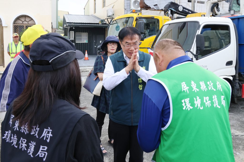 黃偉哲赴鹽水慰問屏東、高雄支援隊 感謝跨縣市攜手災後復原