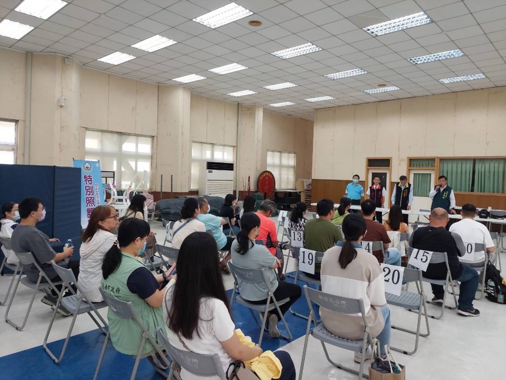 南市民政局全力協助各區公所辦理丹娜絲颱風屋損慰助金審核加速撥款