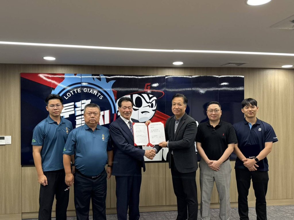 南市體育局與樂天球團簽訂亞太棒球訓練中心合作