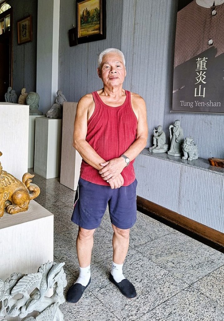 心專鑿石穿 巧手化樸石——董炎山能雕善畫 為石雕傳承技藝