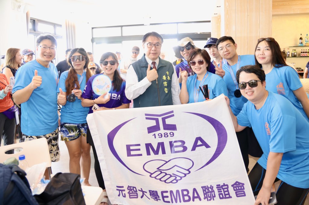 獨木舟環台南運河挑戰開划！黃偉哲邀全民來台南賞賽景、嚐美食