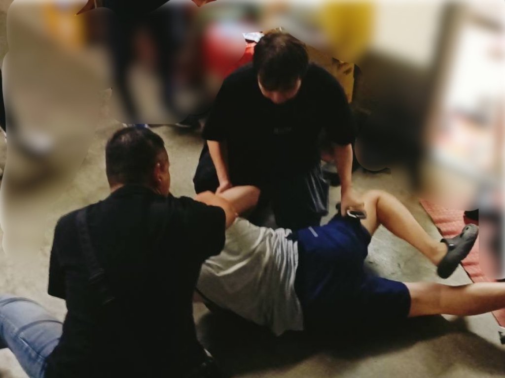 影/白晝搶銀樓太猖狂!安南警神速追緝6小時破案