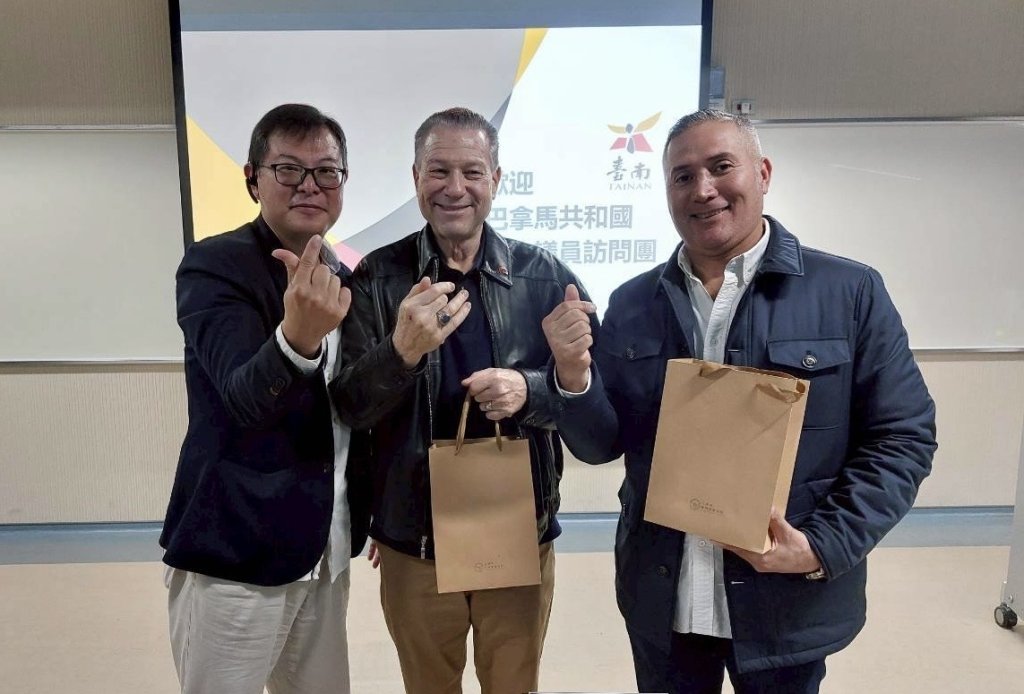  巴拿馬跨黨派國會議員參訪沙崙智慧綠能科學城 臺南市擘劃高科技與永續合作新藍圖
