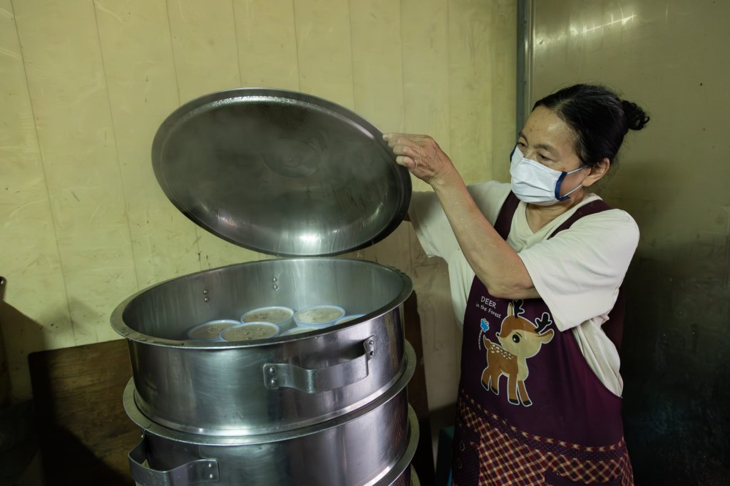 【楊逸宏-府城說書人】蒸氣裡的古早味_無名碗粿