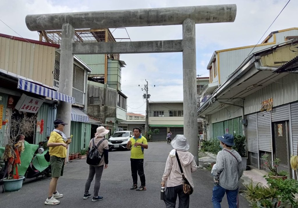 虎頭埤假日志工導覽走讀新化神社遺構 串聯自然與歷史打造深度旅遊