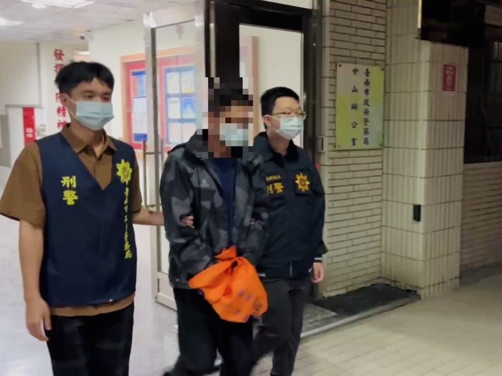 影/南市刑大偵破非法槍砲案 查獲高隱匿性卡片型摺疊手槍