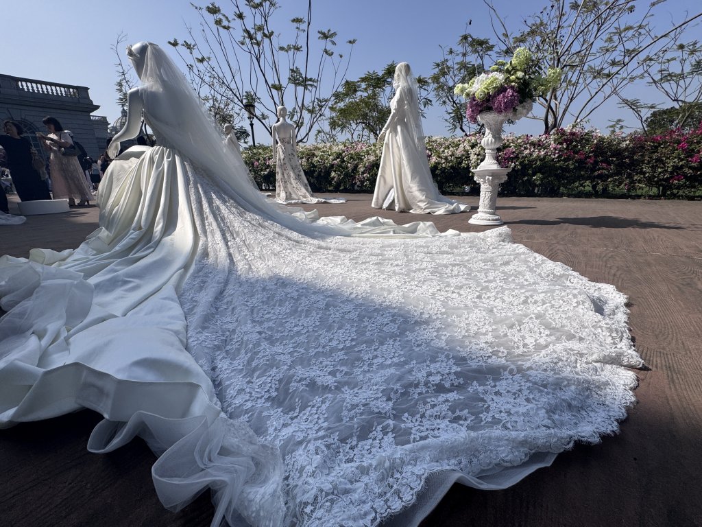 南台灣最美「沉浸式婚禮」！ 朱莫 JuMeau以克制美學定義為當代女性打造高訂婚紗