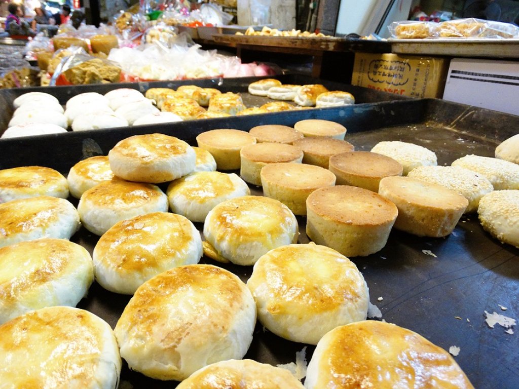 「鹹甜引路臺南味」百年餅舖寶來香飄香水仙宮