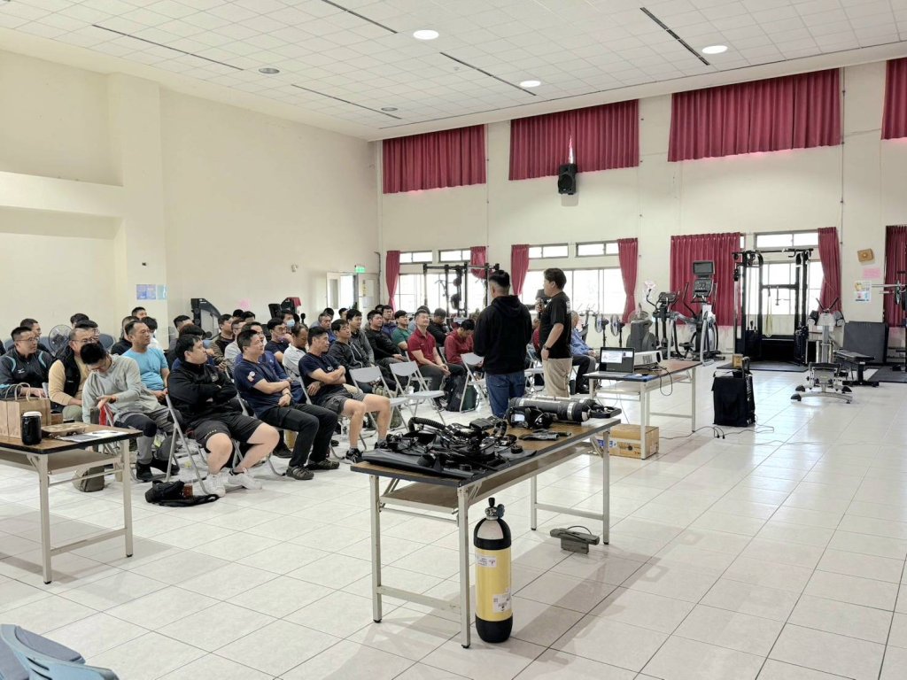 提升水下救援安全 南市消防特邀消防署公安潛水總教官授課