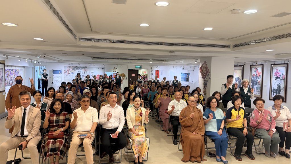 從傷痛走向光明　楊小寧用畫筆傳遞重生力量