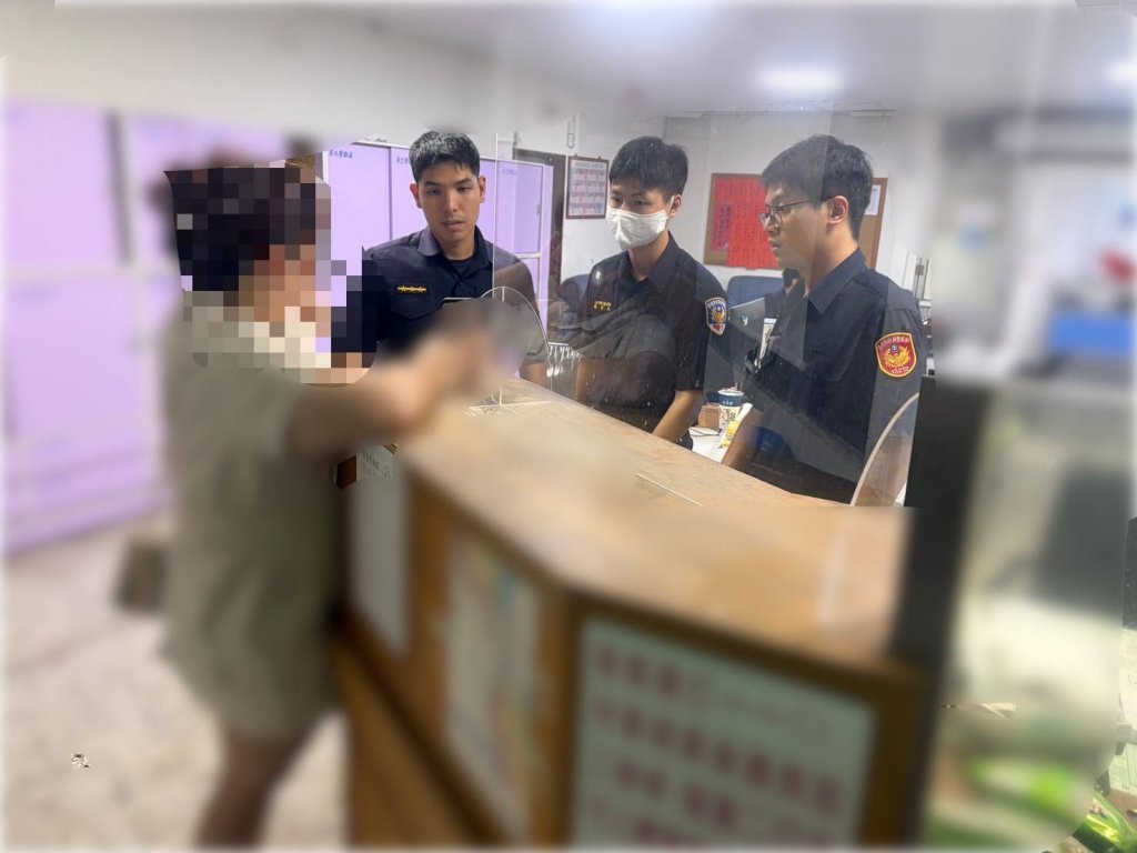 假冒購物公司催付款 南警三分局2小時內連攔2起詐騙