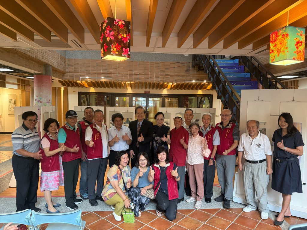 「墨舞丹青」張志強師生聯展客家文化會館登場 40件彩墨作品展現樂齡藝術生命力