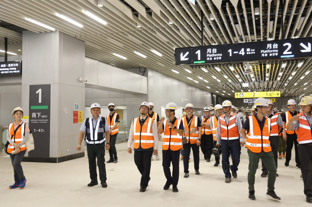 台南鐵路地下化邁入新階段 黃偉哲視察工程進度：9月正式揭牌