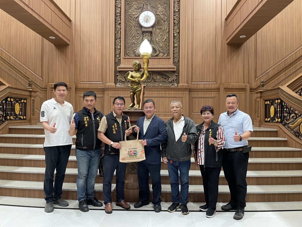 與深緣及水林昭圍董事長於安平航海城，串聯區域觀光與在地商界深度結合，推升台南觀光經濟
