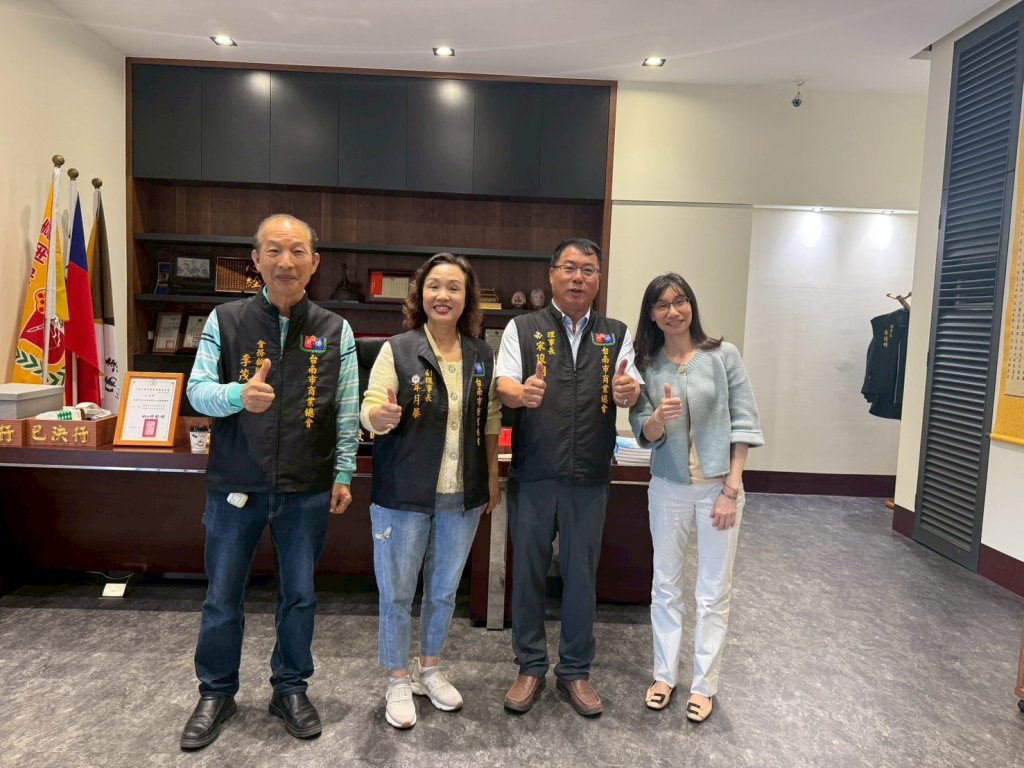 贊助台灣盃火箭競賽，轉化為台灣太空科技的發展動力。減輕學生龐大費用，扎根航太教育