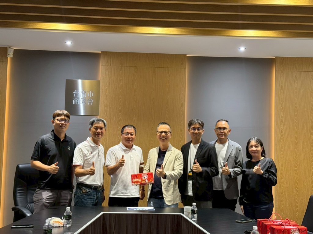 大臺南會展中心葉泰民董事長來訪，讓臺南透過國際級會議與展覽走向世界，打連連結產業界與國際專業人士的永續交流平台，落實ESG淨零碳排，行銷台灣綠色場域，吸引大量商務人潮聚集，帶動台南經濟效益