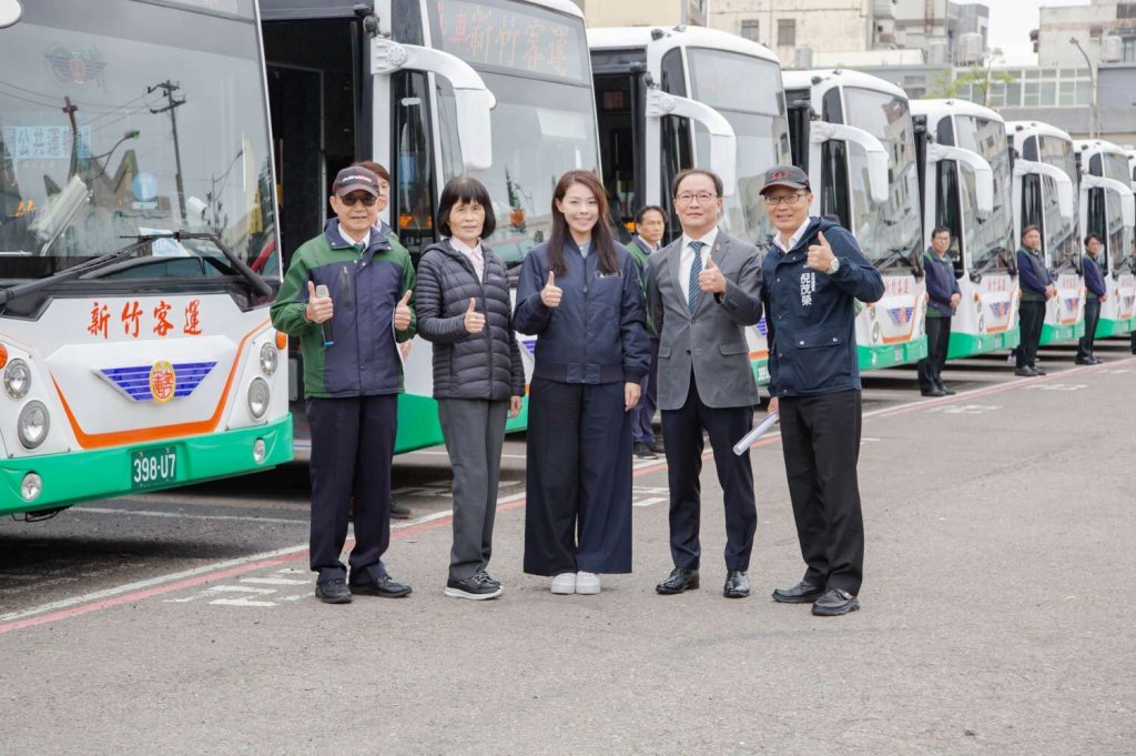 無障礙更有愛！ 竹市低地板公車大增11輛 高市長：提高近4成比例友善公車運輸<大和傳媒>