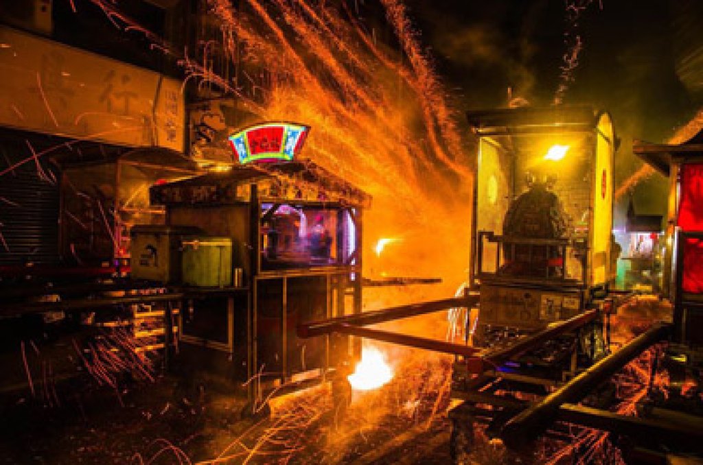 鹽水蜂炮活動整備完成　黃偉哲要求強化安全管理與應變機制<大和傳媒>