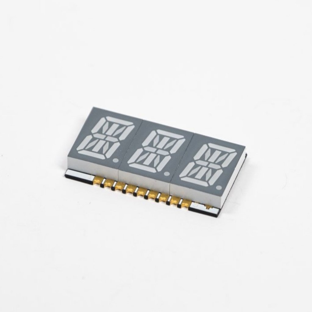 THREE DIGIT ALPHANUMERIC SMD DISPLAY 