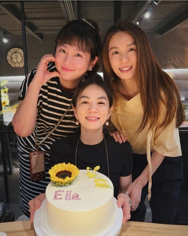 S.H.E合體為Ella慶生。（圖／翻攝Ella IG）