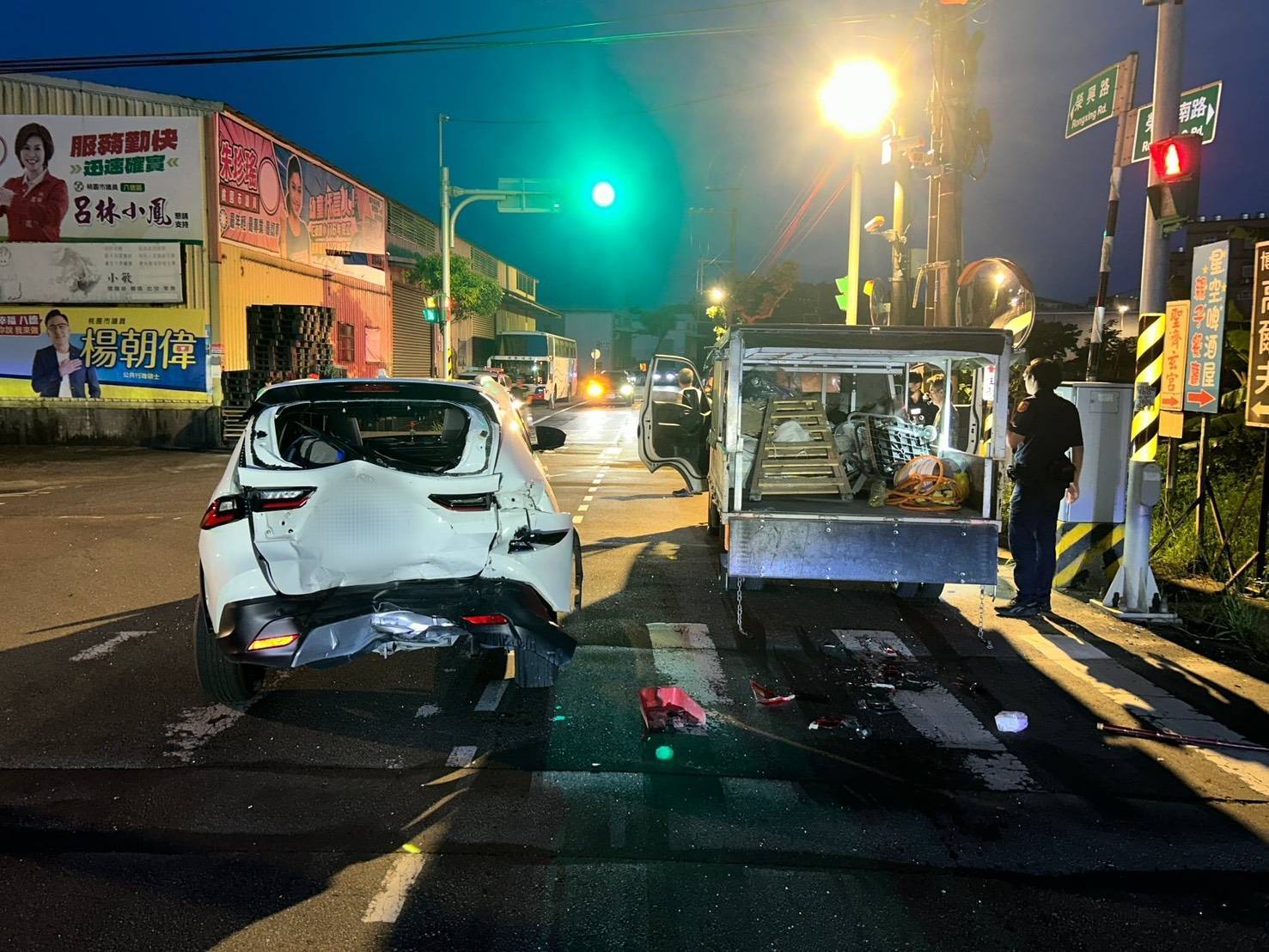 ▲扣牌後再上路發生第二起車禍，釀5人受傷（圖／記者王俊勝 翻攝）