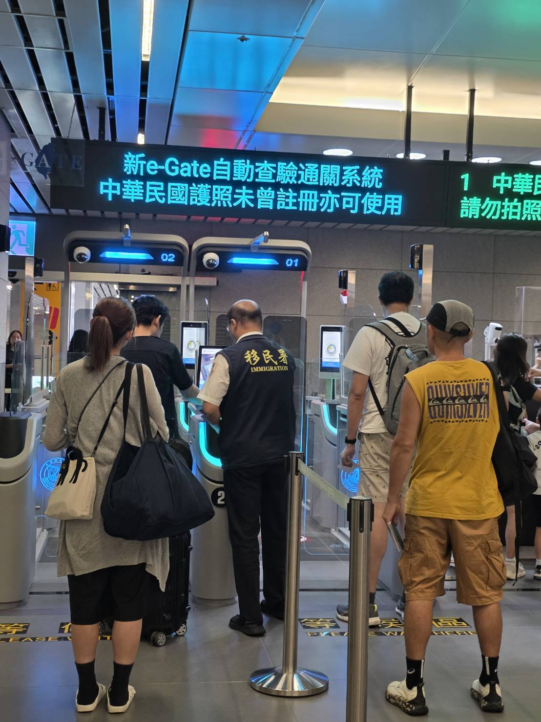台中國際機場直飛成都天府今啟航　移民署增派人力、推e-Gate提升通關效率
