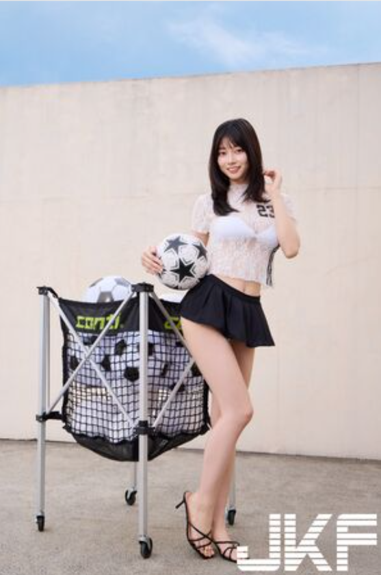 瀨戶環奈足球裝超性感。（圖／JKF提供）