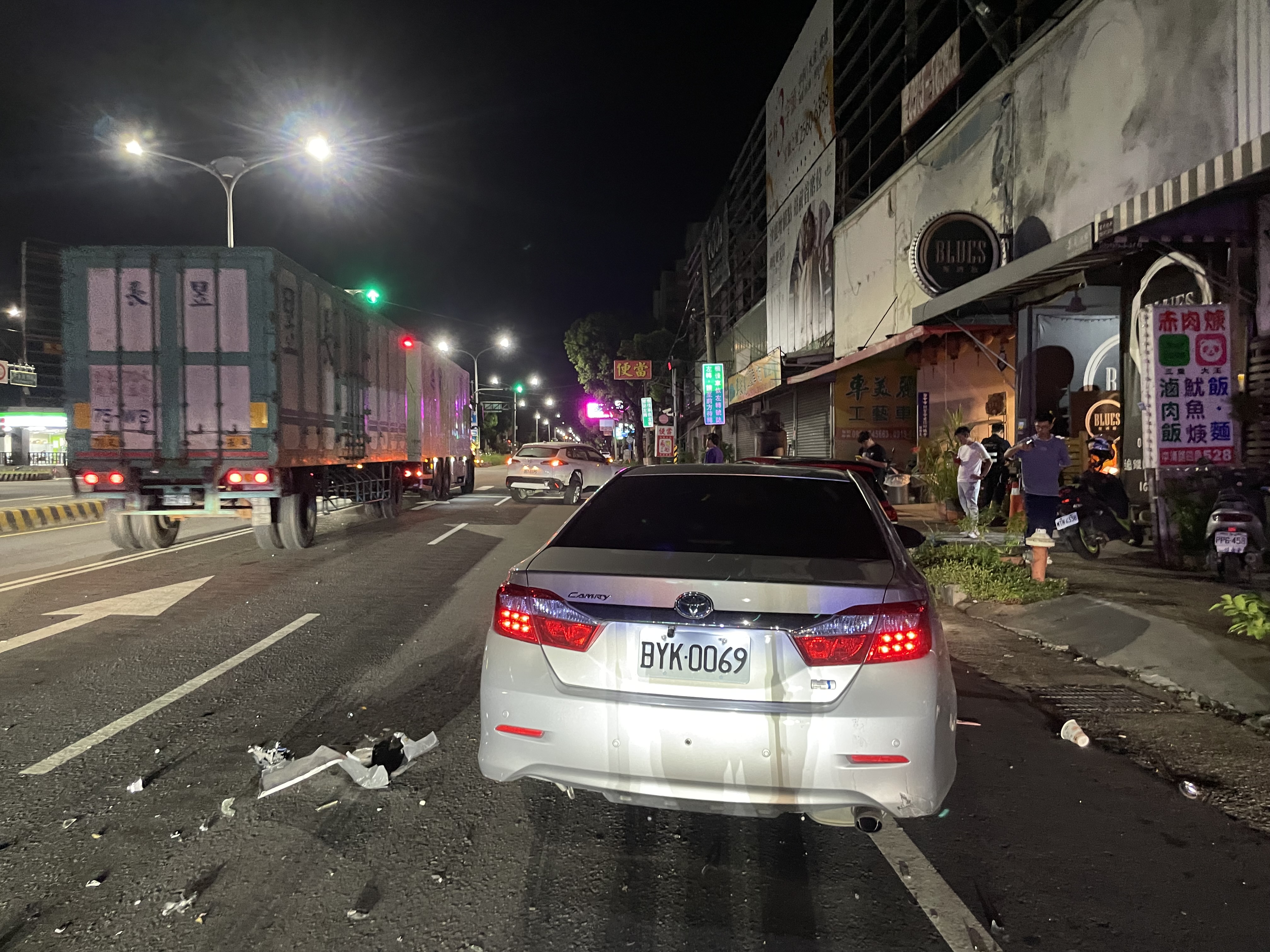 毒駕肇逃撞2車！台中男棄車逃逸　車內搜出愷他命、毒咖啡包