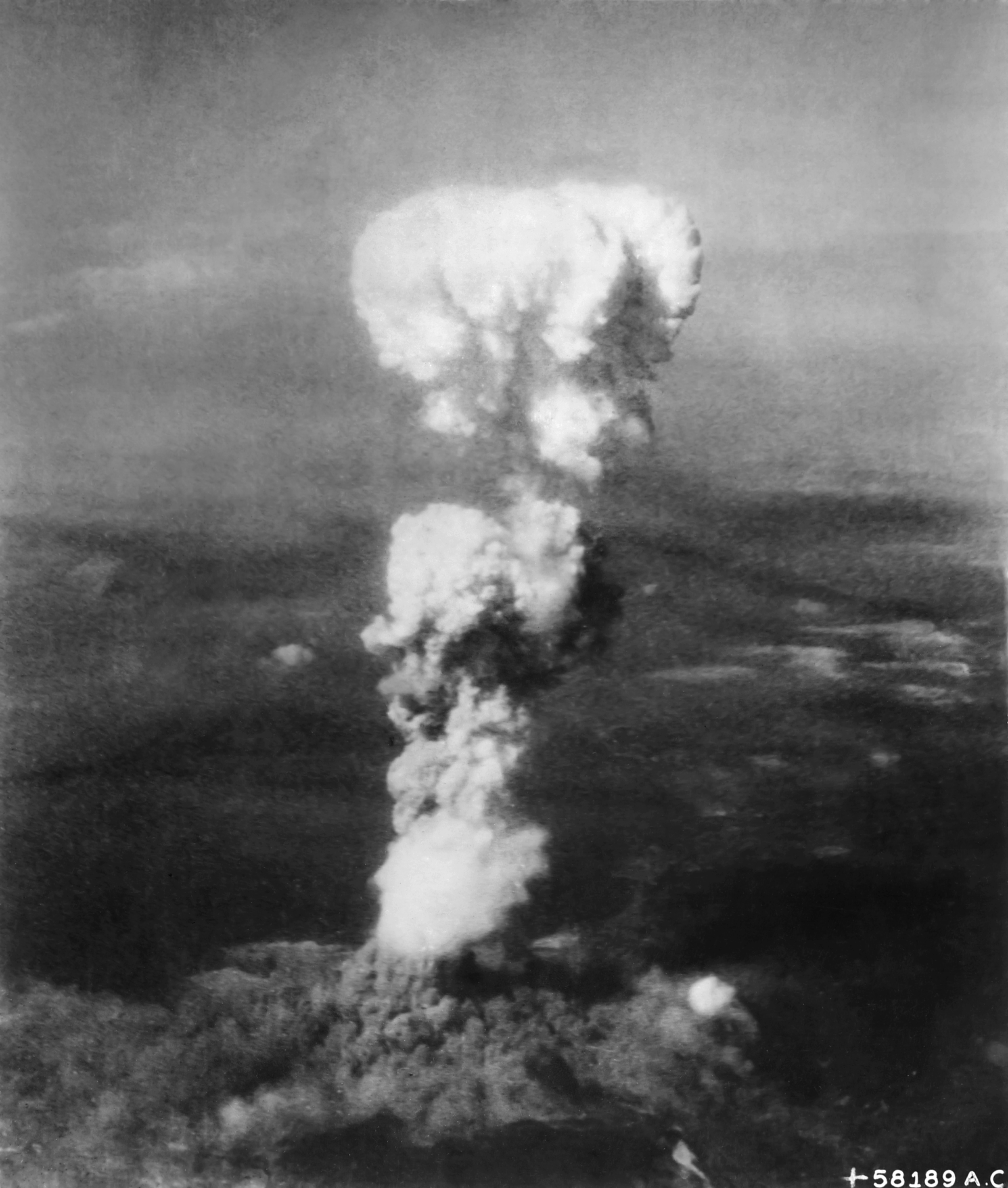 廣島原爆81年後驚人發現！沙灘挖出「地球從沒出現過」新物質