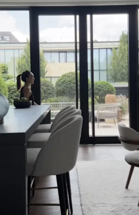 五月天成員瑪莎在世界各地置產，圖為倫敦住所。（圖／翻攝Vicky小紅書）