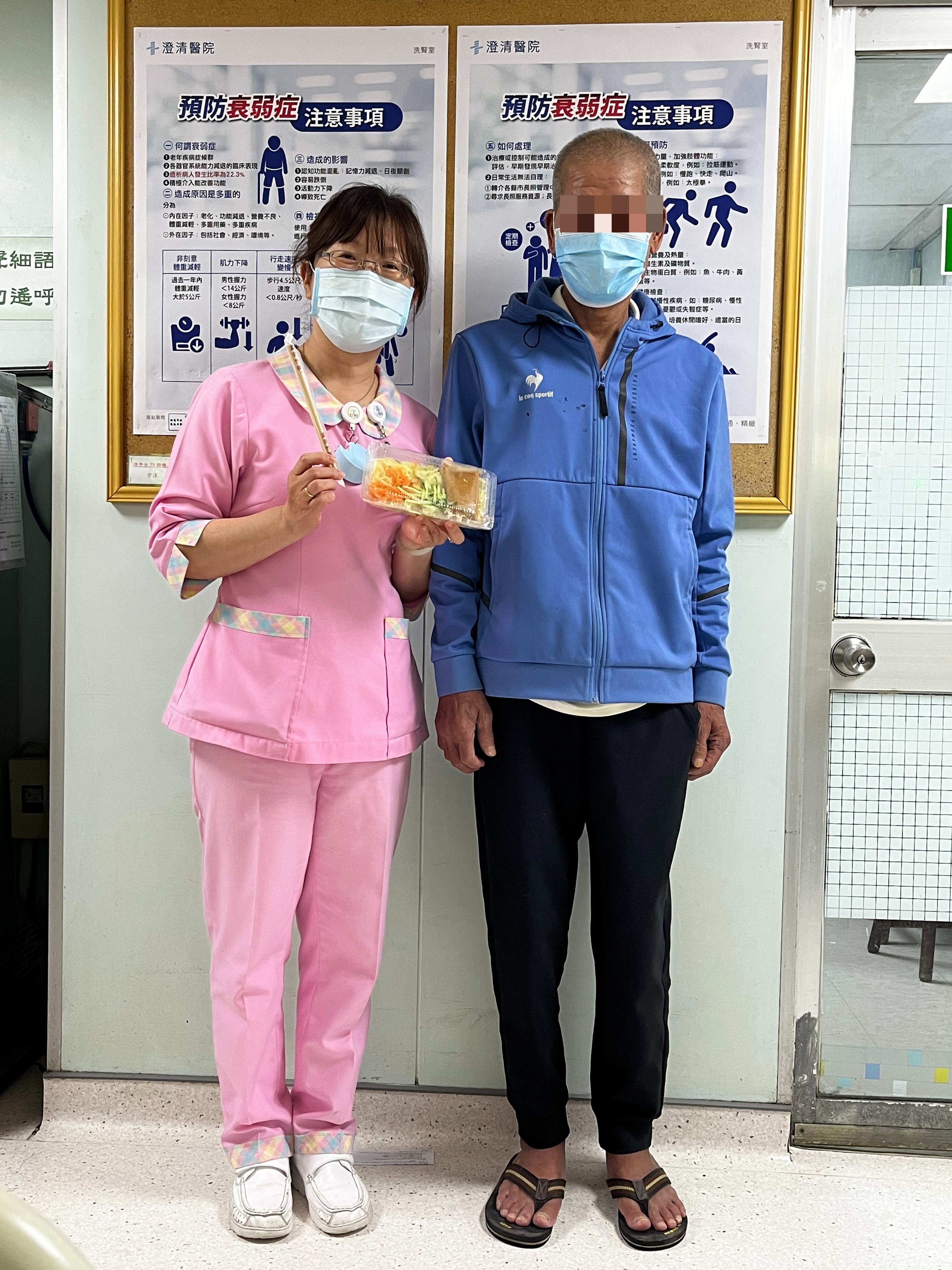護理師蔡靜芬不僅關懷陪伴陳姓腎友走出低谷，更協助他踏出重新創業的第一步，也讓洗腎中心成為一個充滿關懷、支持與希望的地方。