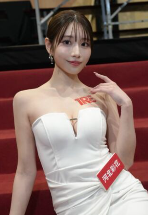 河北彩花遭爆是假面甜心，私下暗罵其他女優。（圖／翻攝河北彩花IG）