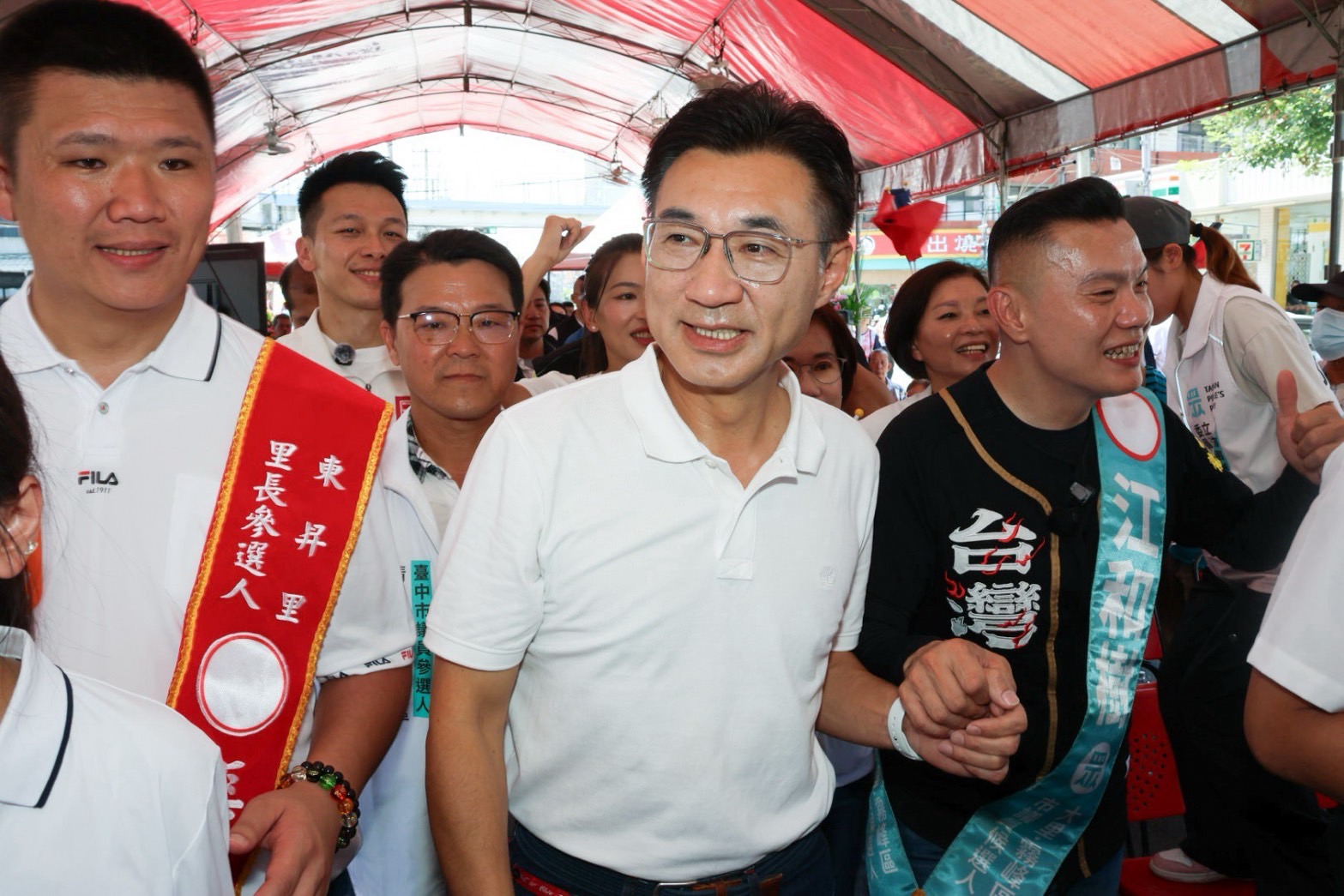江啟臣一天連跑4場競總!合體胡志強、跨區挺4議員 拋育兒敬老新政