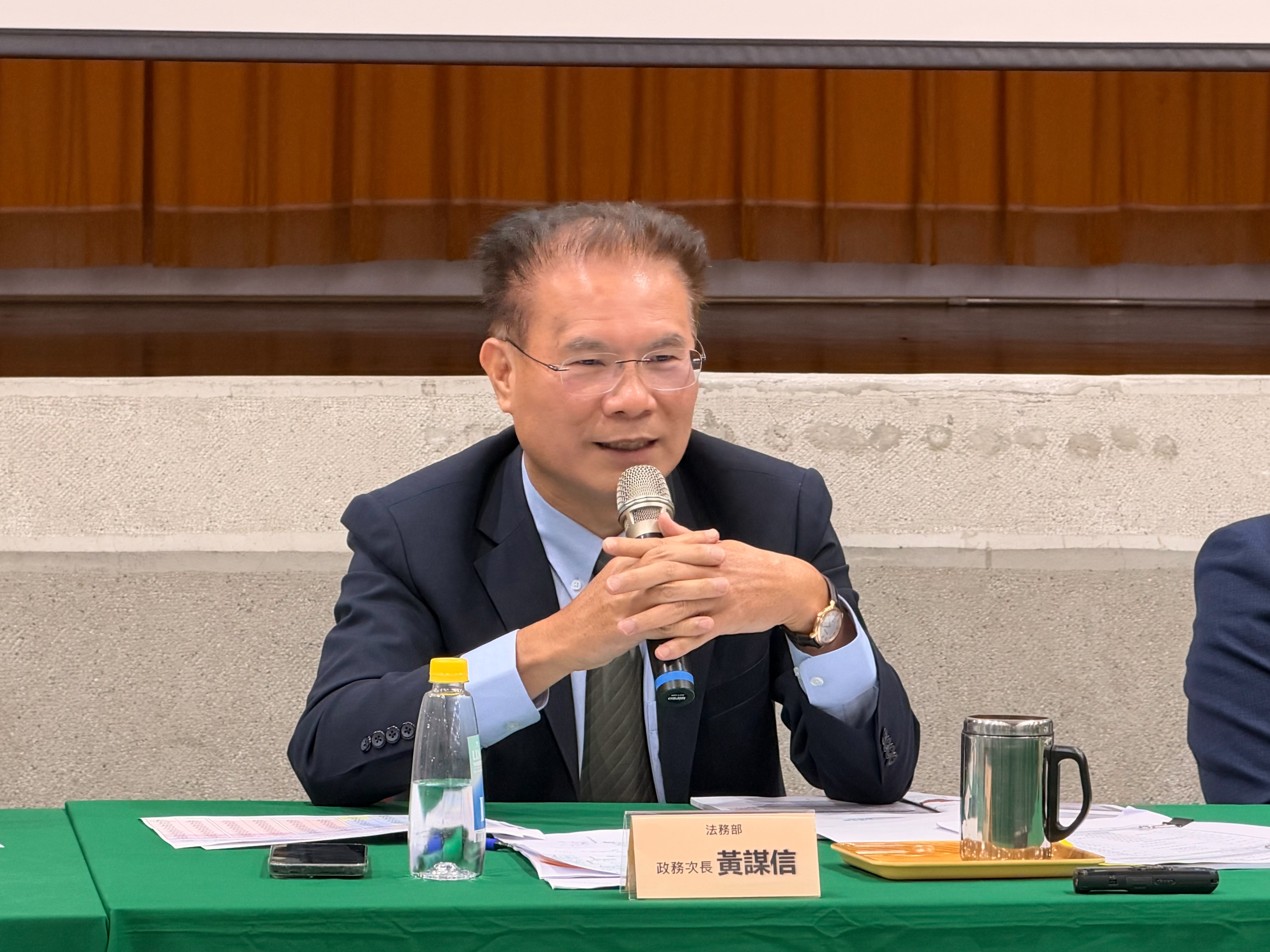 臺中地檢署召開115年地方公職人員選舉查察分區座談會，整合檢警調廉移查賄戰力，全力防堵選前賄選及其他妨害選舉行為。（圖／臺中地檢署提供）