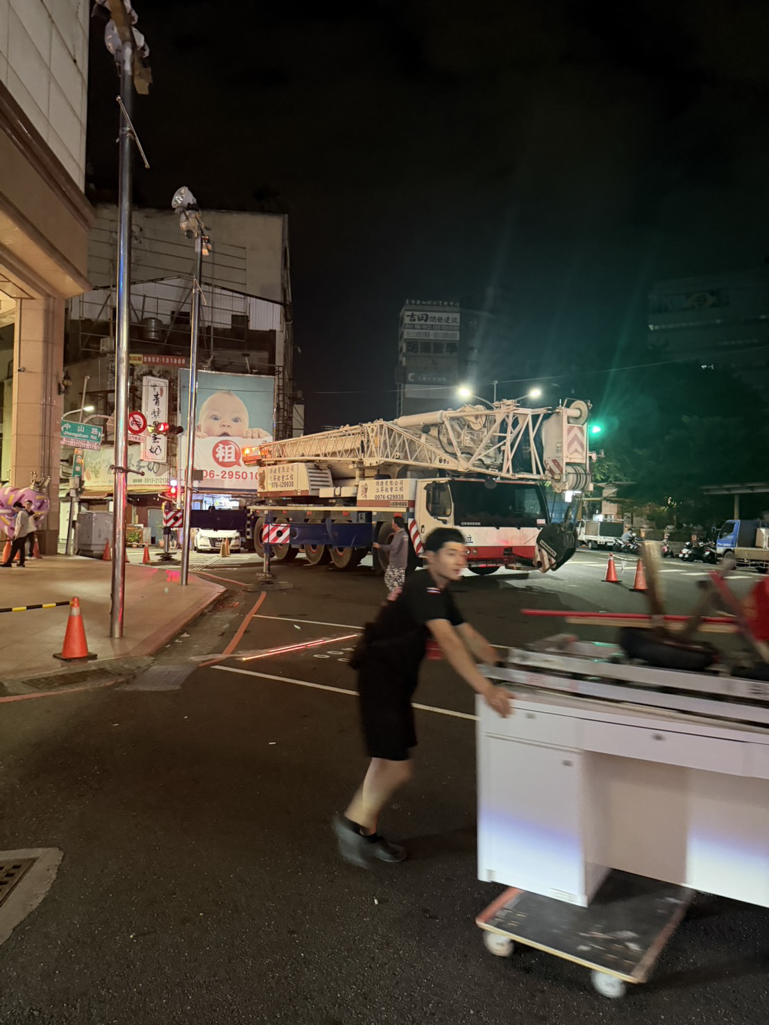 再見了！新光三越台南中山店正式熄燈　陪伴台南人30年畫下句點。宗佑提供