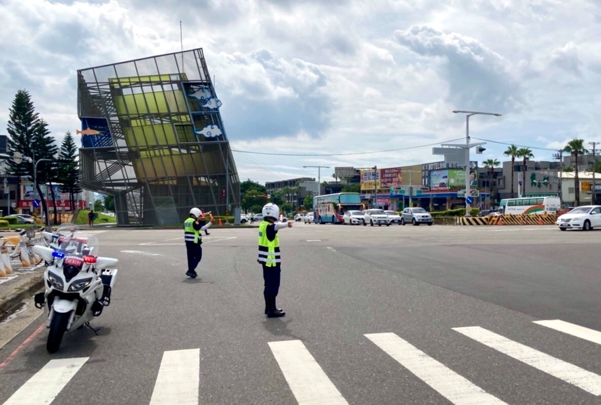 國慶連假台中車潮要來了！中警出動空拍機監控　「這3天」留意塞車