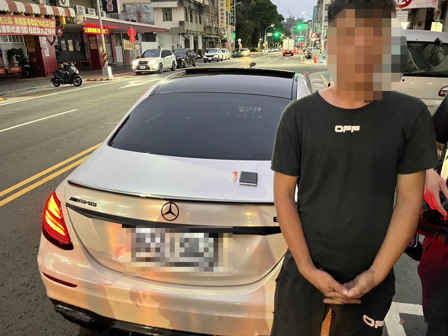 網友直擊台中北區「來了第二台警車」　真相曝光！男疑毒駕遭逮扣車