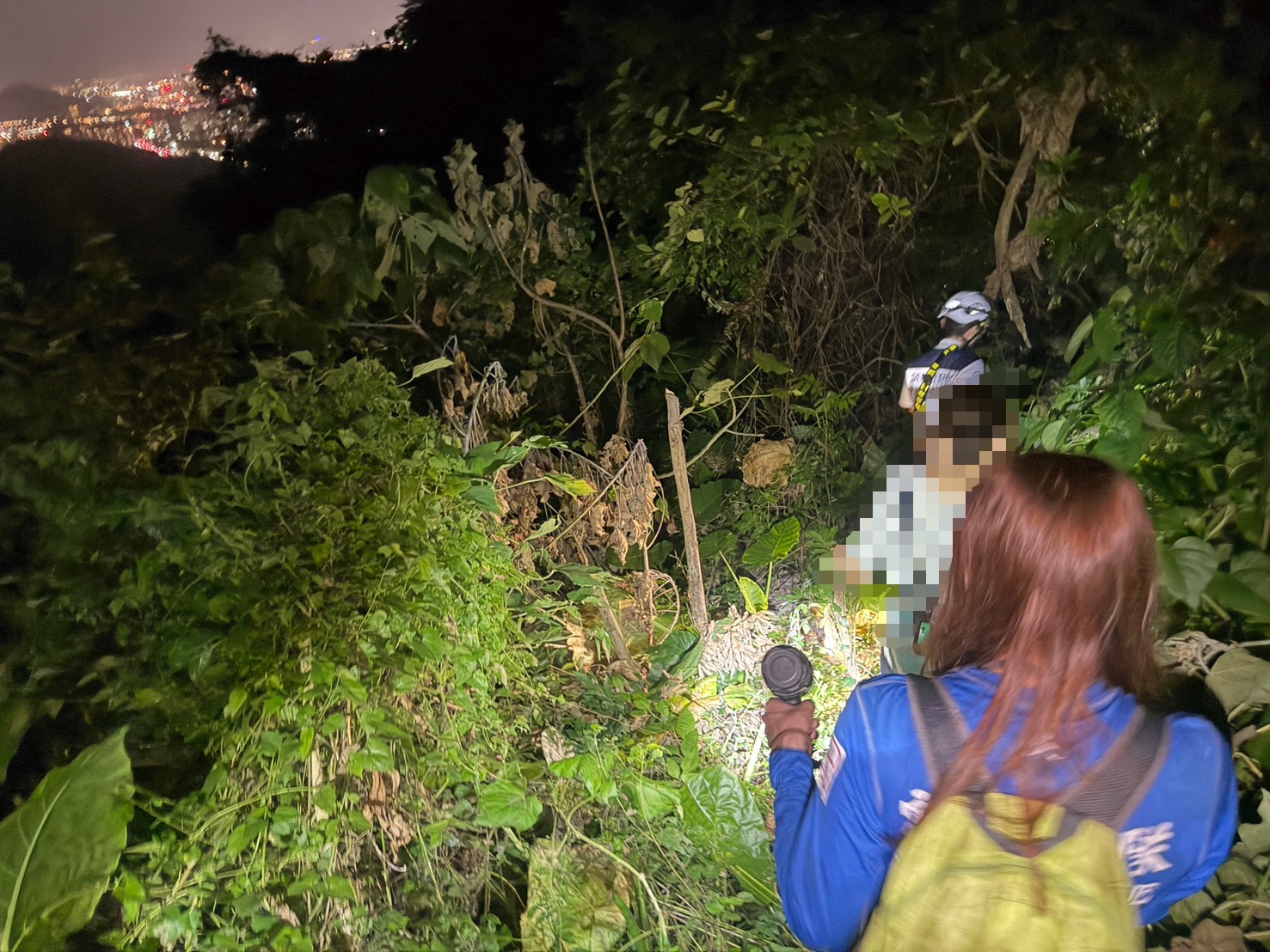 國慶連假柴山傳迷途！女獨闖北壽山　搜救人員打燈呼喊急尋人