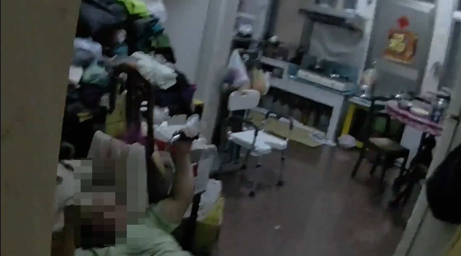 台中56歲男煮糖水救低血糖母親卻跌倒！8旬老母急按求救鈕　警火速到場救援
