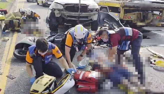 台南永康驚悚車禍！轎車撞飛2機車　80歲翁一度OHCA