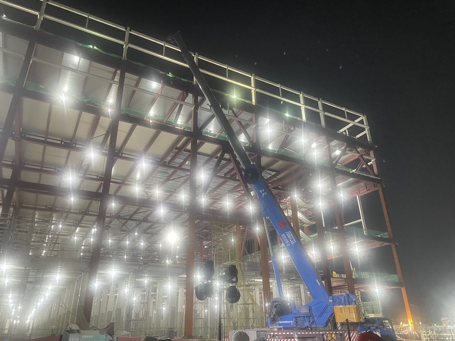 快訊／台積電高雄廠區工安重大意外！「3死1傷」疑鋼構螺栓斷裂釀墜落