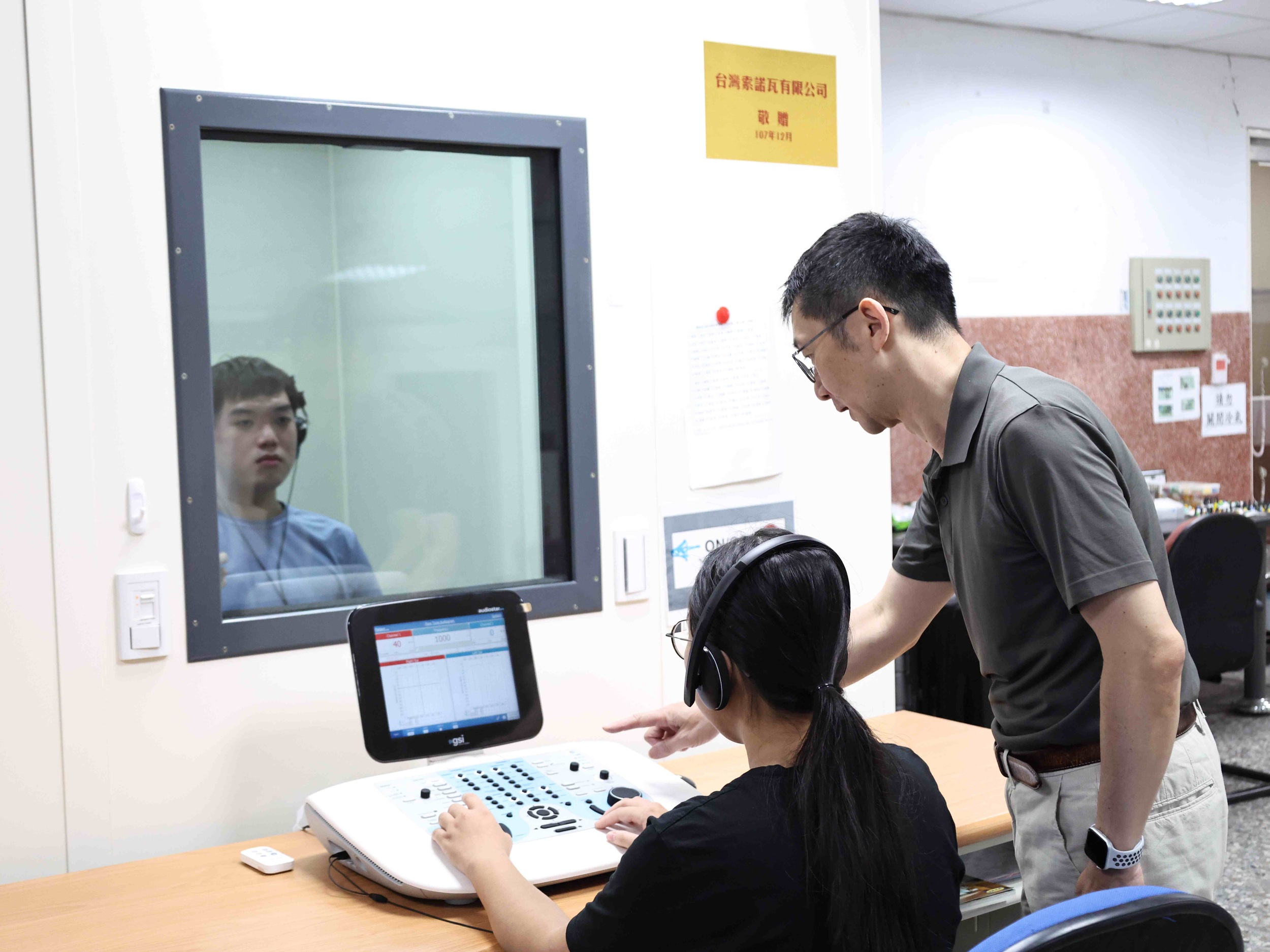 台灣醫事證照接軌國際！中山醫大語聽系畢業生成功換照英澳執業