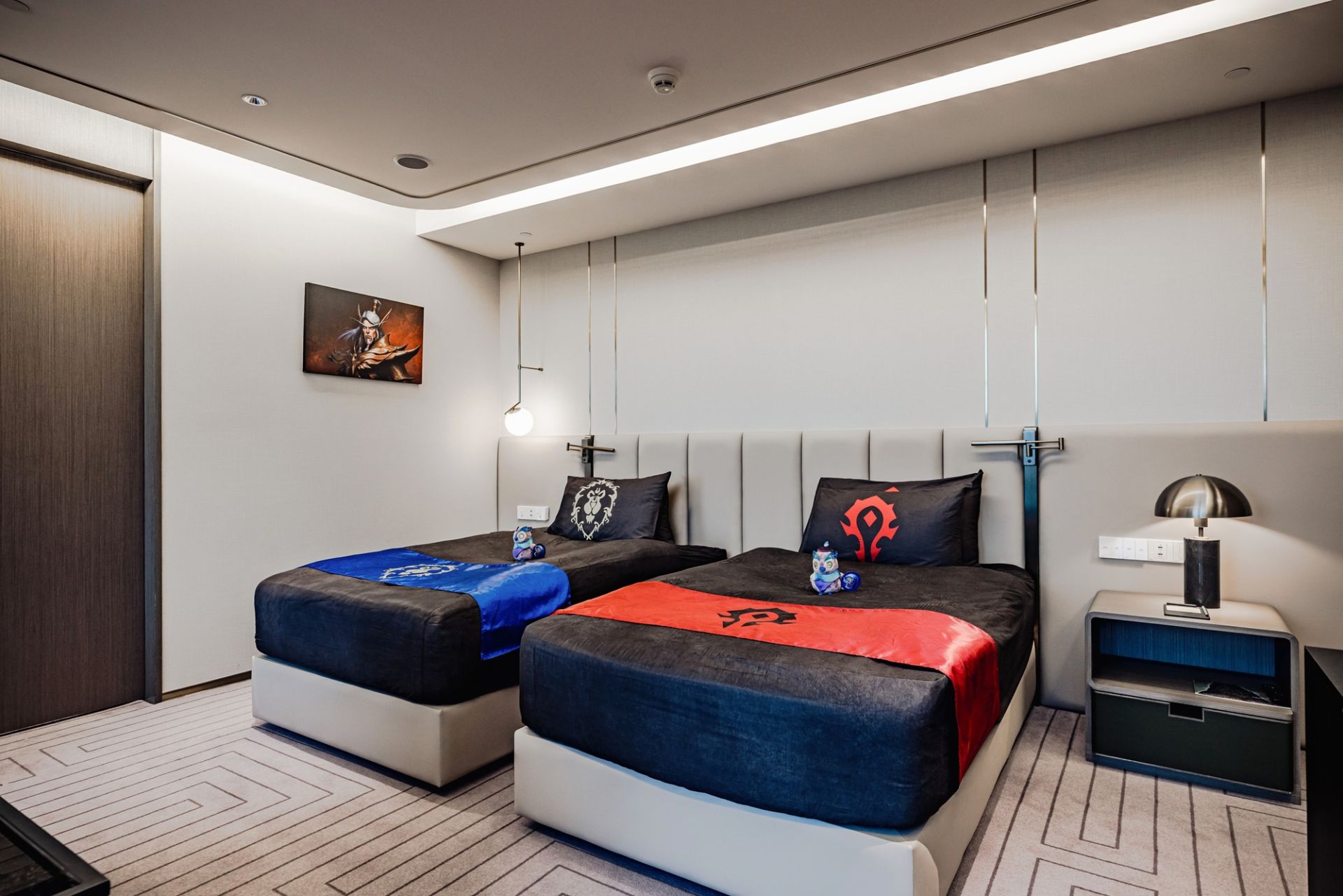 台北漢來大飯店結合經典遊戲《魔獸世界》,打造沉浸式房間。(圖/台北漢來大飯店)