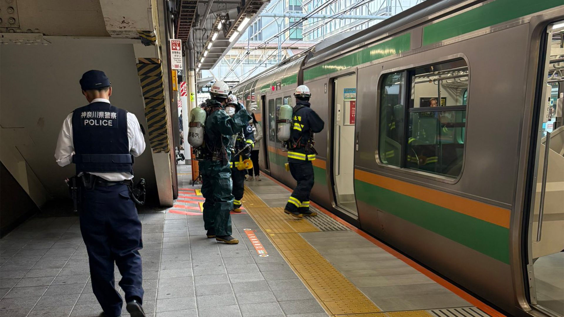 ▲快日本JR列車遭噴「不明噴霧」！多名乘客呼吸痛崩潰 東海道線停駛3人送醫。（圖／翻攝自X／@sputnik_jp）