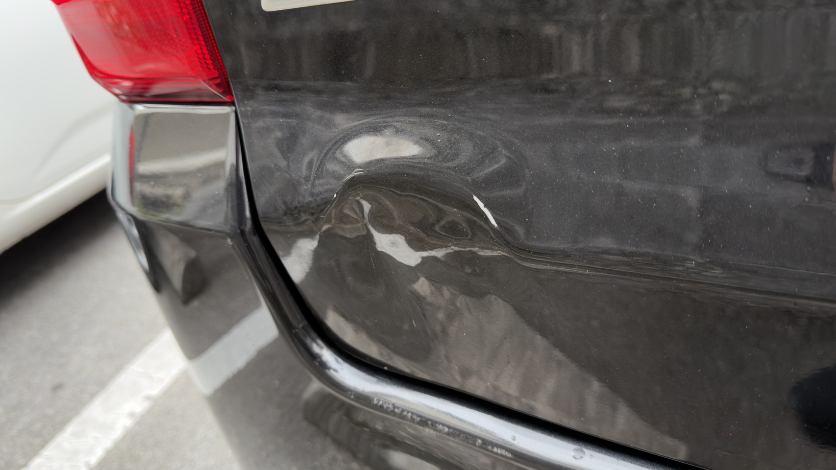 藝人李岳沖繩旅遊發生車子擦撞意外。(圖/種瓜得瓜工作室提供)