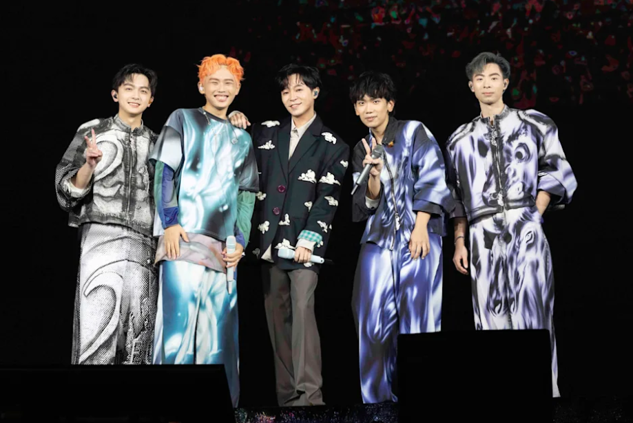 理想混蛋邀青峰擔任演唱會嘉賓。（圖／何樂音樂提供）